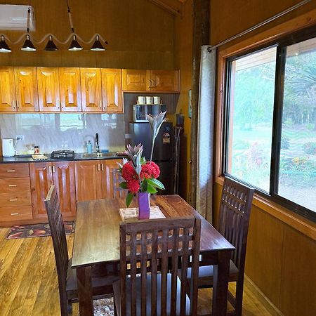 סאבוסאבו Sigasiga Sands Boutique Bungalows מראה חיצוני תמונה