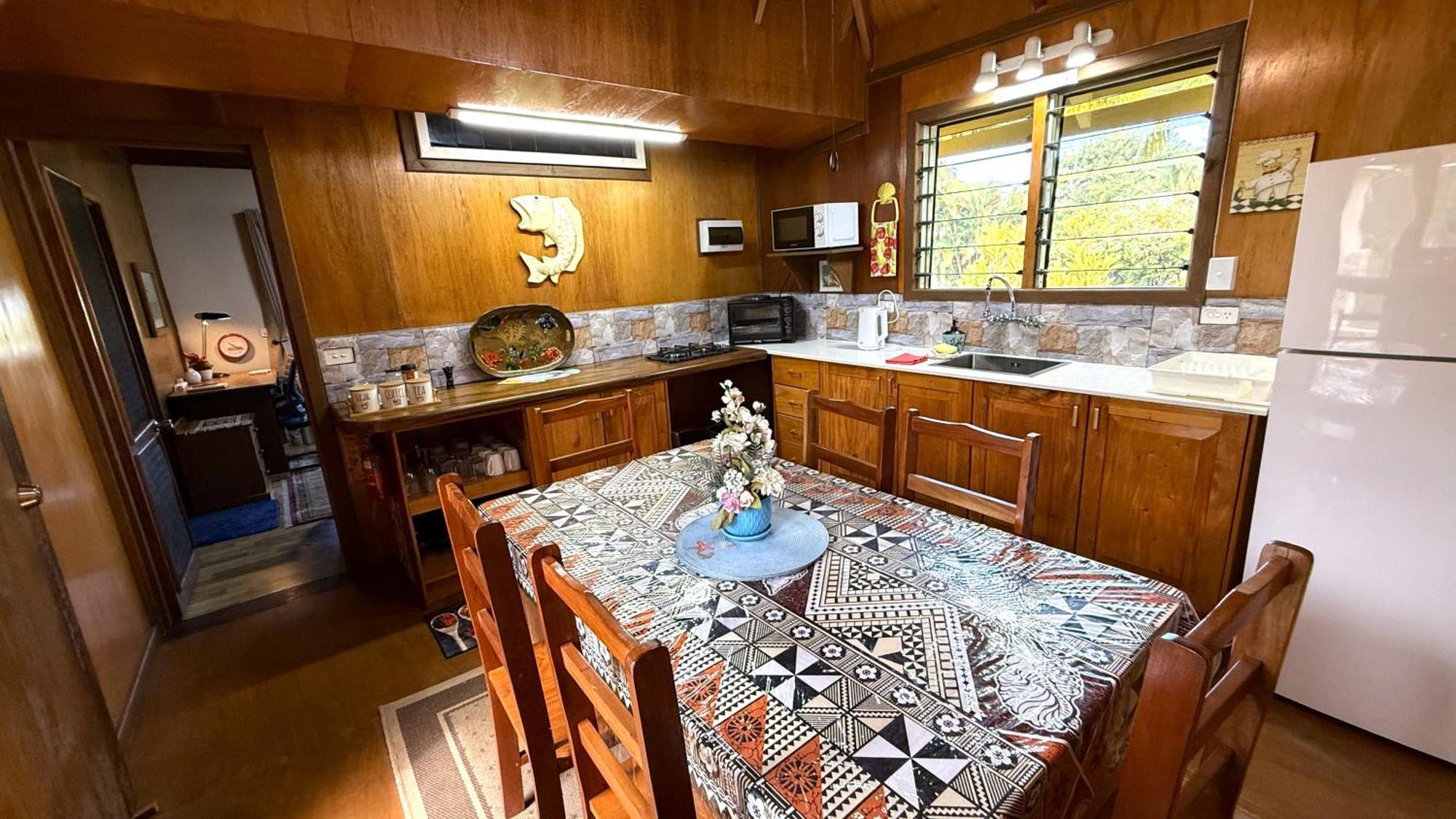 סאבוסאבו Sigasiga Sands Boutique Bungalows חדר תמונה