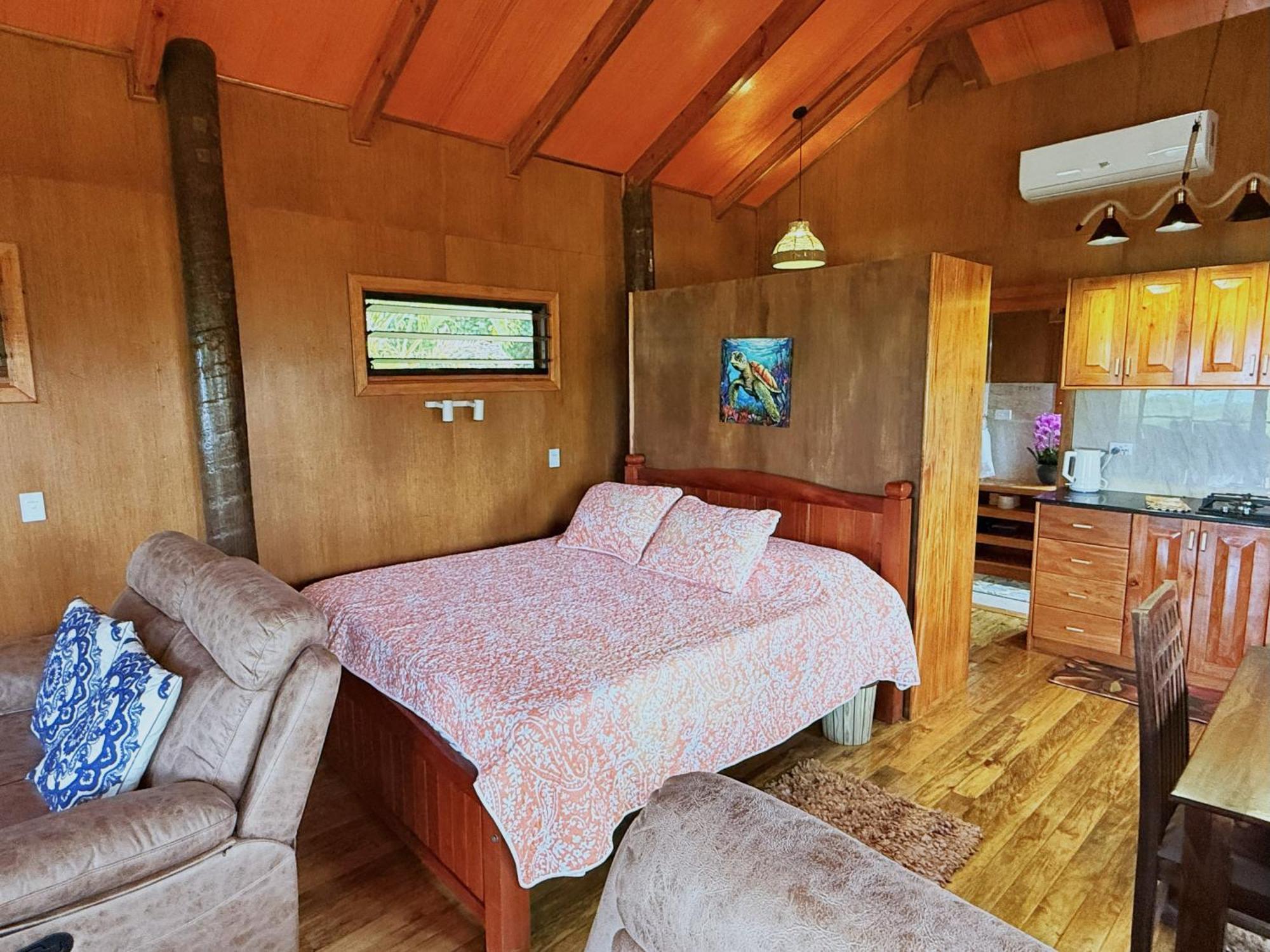 סאבוסאבו Sigasiga Sands Boutique Bungalows חדר תמונה
